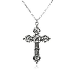 Collier masculin gothique avec croix