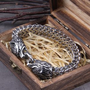 Bracelet Loup pour un look audacieux