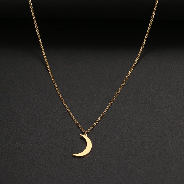 Collier Gothique Lune Doré
