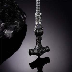 Collier Gothique Nordique