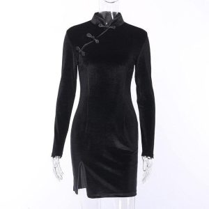 Robe sombre style gothique